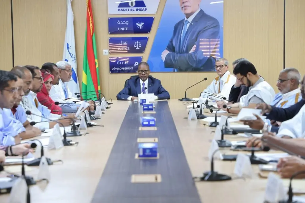 Nouvelle traduction : مصدر: أحزاب الأغلبية ترفض مقترح حذف بند “المأموريات” من أجندة الحوار